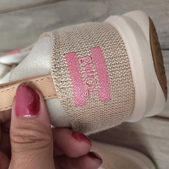 NWT TOMS Earthwise Sneakers In Tea Pink/ Natural Size Woman's 7.5 - Picture 10 of 13
